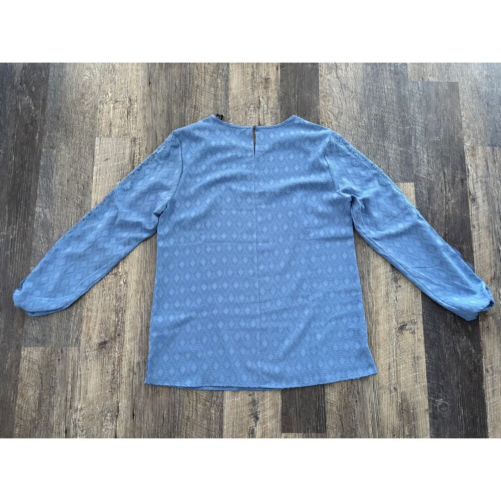 Isaac Mizrahi Live Womens Blue Lace Trim Ruffle Dobby Blouse Top Size 8 - Picture 6 of 7